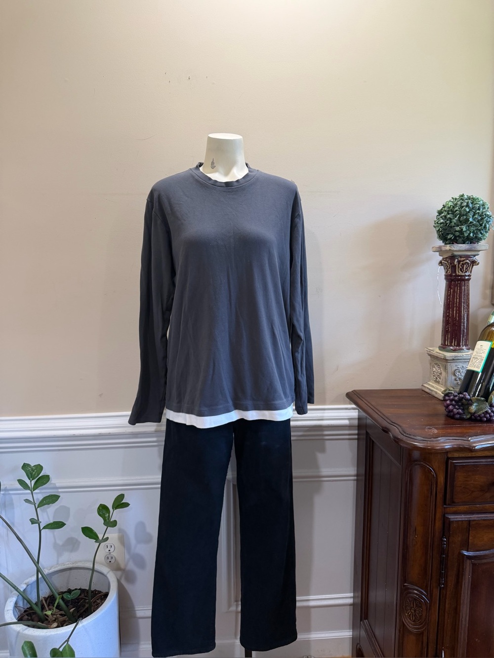 Comme Ca Ism Charcoal Gray Long-Sleeve Layered Hem T-Shirt